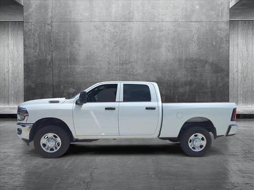 2025 RAM 2500 Tradesman Crew Cab 4x4 6'4' Box