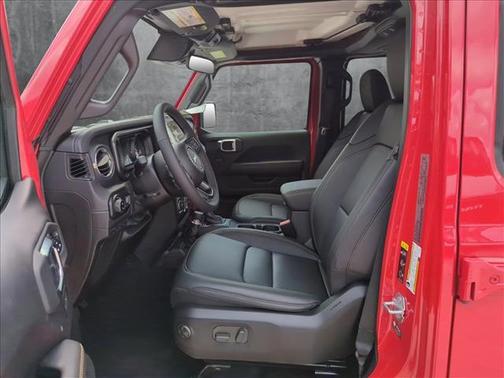 2025 Jeep Gladiator High Tide
