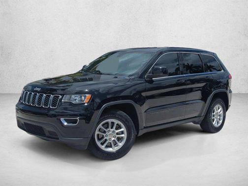 Diamond Black Crystal Pearlcoat 2019 Jeep Grand Cherokee Laredo
