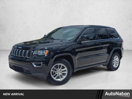 Diamond Black Crystal Pearlcoat 2019 Jeep Grand Cherokee Laredo