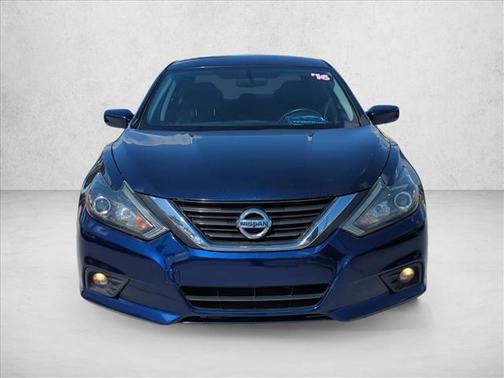 2016 Nissan Altima 2.5 SR