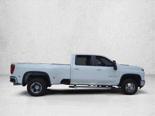 2025 Chevrolet Silverado 3500 LT