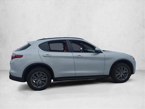 2022 Alfa Romeo Stelvio Sprint