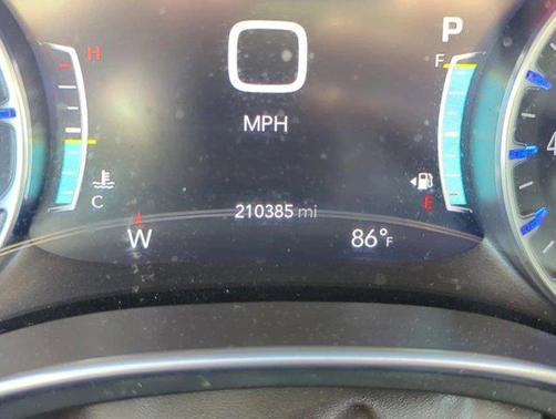 Luxury White Pearlcoat 2019 Chrysler Pacifica Touring-L Plus