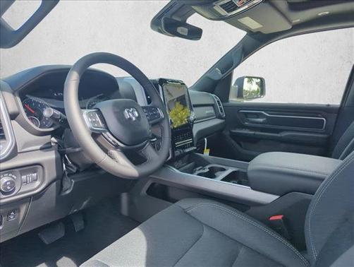 Serrano Green Metallic 2026 RAM 1500 Big Horn/Lone Star