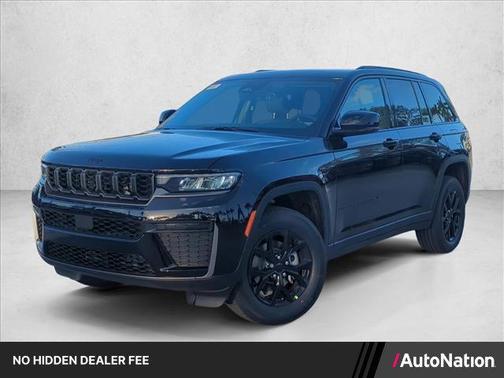 Diamond Black Crystal Pearlcoat 2026 Jeep Grand Cherokee Altitude