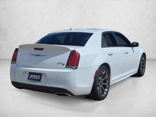 2018 Chrysler 300 S