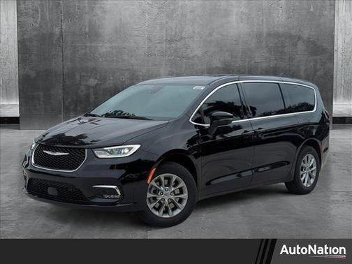 2025 Chrysler Pacifica L