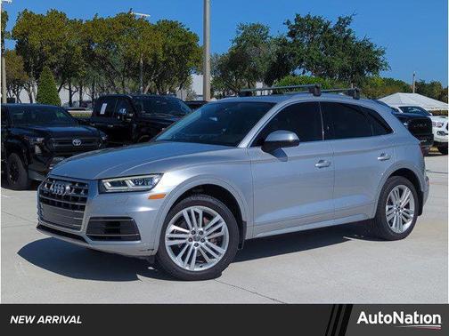 Florett Silver Metallic 2018 Audi Q5 2.0T Premium Plus