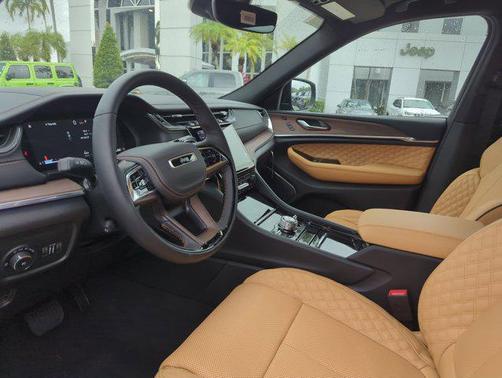 2025 Jeep Grand Cherokee L Summit