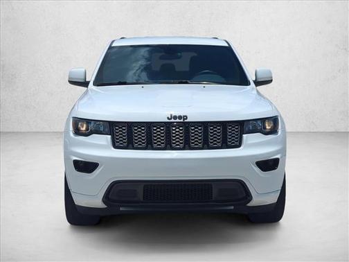 Bright White Clearcoat 2021 Jeep Grand Cherokee Laredo