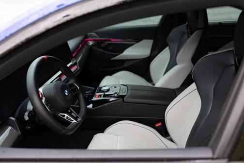 Marina Bay Blue Metallic 2025 BMW M5 Base