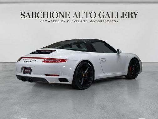 2018 Porsche 911 Targa 4S