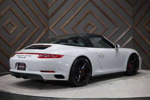 2018 Porsche 911 Targa 4S