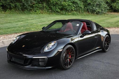 2018 Porsche 911 Targa 4 GTS