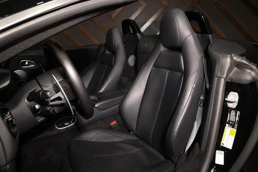 2022 Aston Martin Vantage Roadster