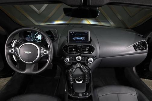 2022 Aston Martin Vantage Roadster