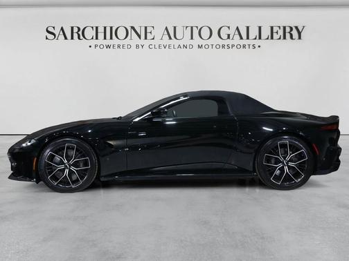 Black 2022 Aston Martin Vantage Roadster