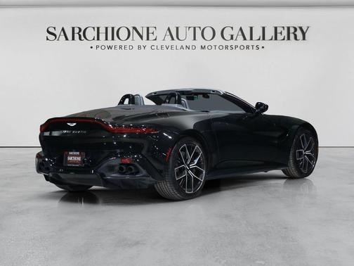 Black 2022 Aston Martin Vantage Roadster