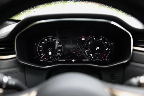 2023 Jaguar F-PACE SVR P550 AWD Automatic