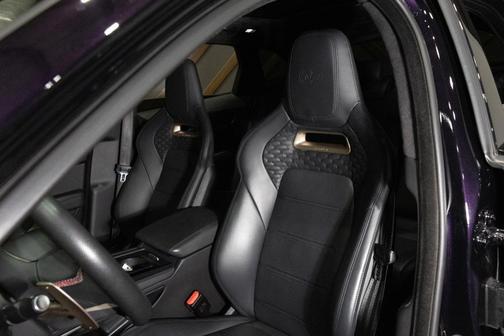 2023 Jaguar F-PACE SVR P550 AWD Automatic