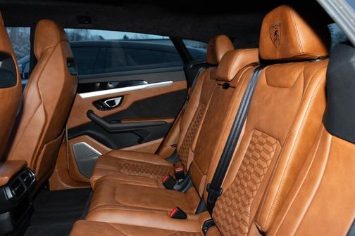 2020 Lamborghini Urus Base