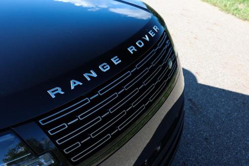 2023 Land Rover Range Rover P530 SE