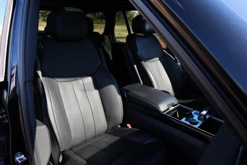 2023 Land Rover Range Rover P530 SE