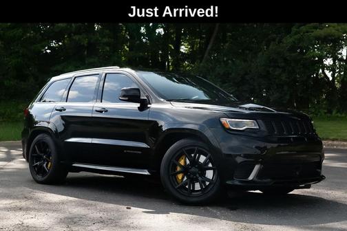 Diamond Black Crystal Pearlcoat 2020 Jeep Grand Cherokee Trackhawk