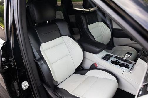 Diamond Black Crystal Pearlcoat 2020 Jeep Grand Cherokee Trackhawk