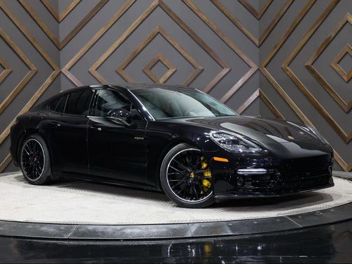 2023 Porsche Panamera Turbo S