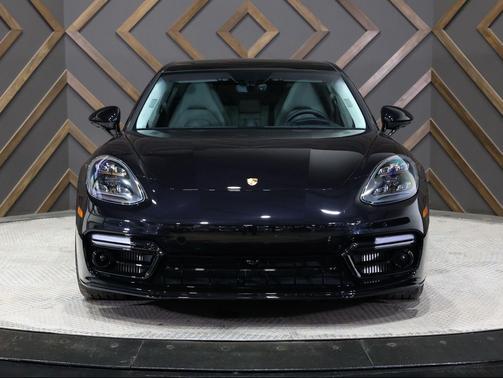 2023 Porsche Panamera Turbo S