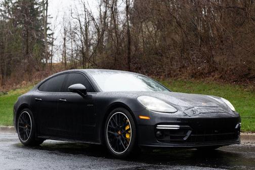 2023 Porsche Panamera Turbo S