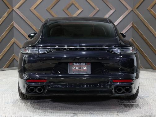 2023 Porsche Panamera Turbo S