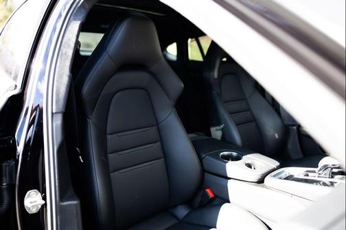 2023 Porsche Panamera Turbo S