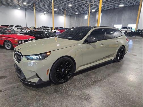 Special Order Color 2026 BMW M5 Base