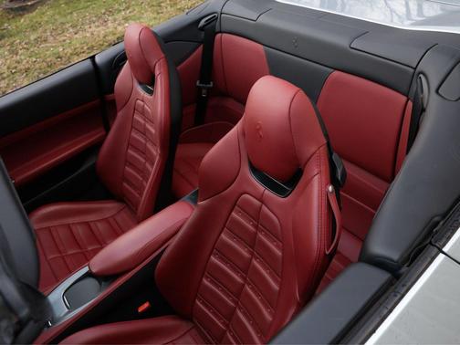 2019 Ferrari Portofino Base