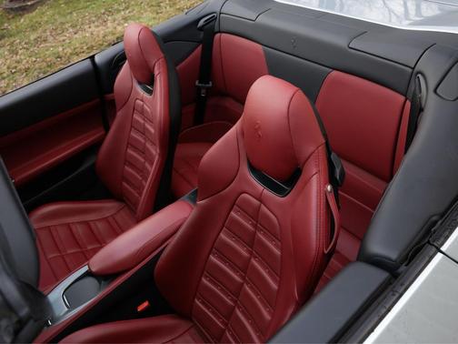 2019 Ferrari Portofino Base