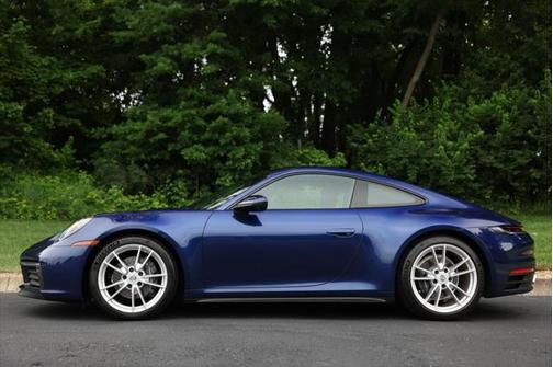 2022 Porsche 911 Carrera