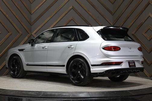 2022 Bentley Bentayga V8