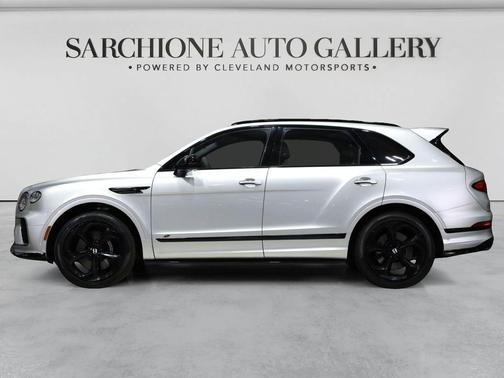 2022 Bentley Bentayga V8