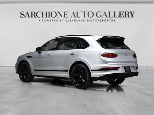 2022 Bentley Bentayga V8