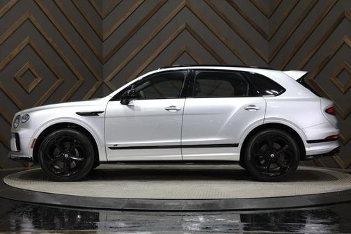 2022 Bentley Bentayga V8