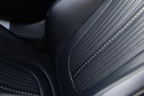 2019 Aston Martin DB11 Volante