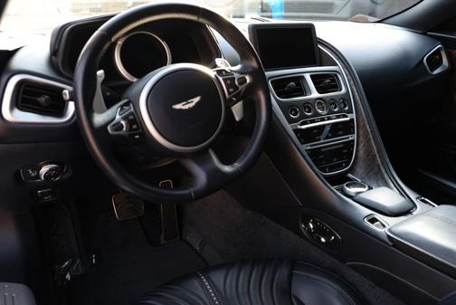 2019 Aston Martin DB11 Volante