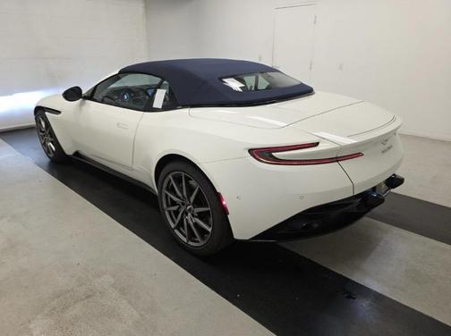 2019 Aston Martin DB11 Volante