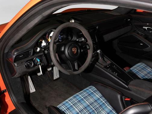 Lava Orange 2018 Porsche 911 GT3