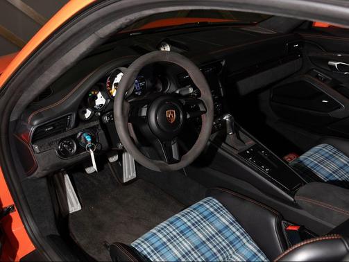 Lava Orange 2018 Porsche 911 GT3