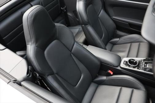 2023 Porsche 911 Carrera 4S Cabriolet