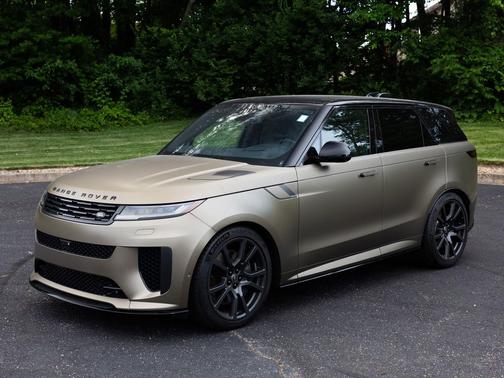 Carbon Bronze SV Bespoke Ultra Metallic Satin 2024 Land Rover Range Rover Sport SV Edition One Carbon Bronze